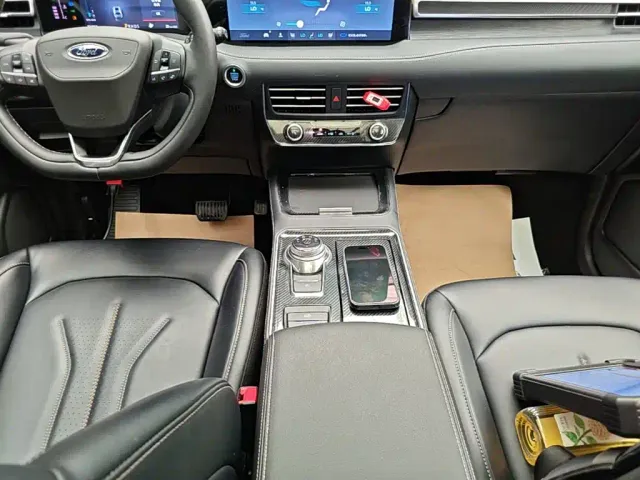 Ford Edge — Фото автомобиля 13