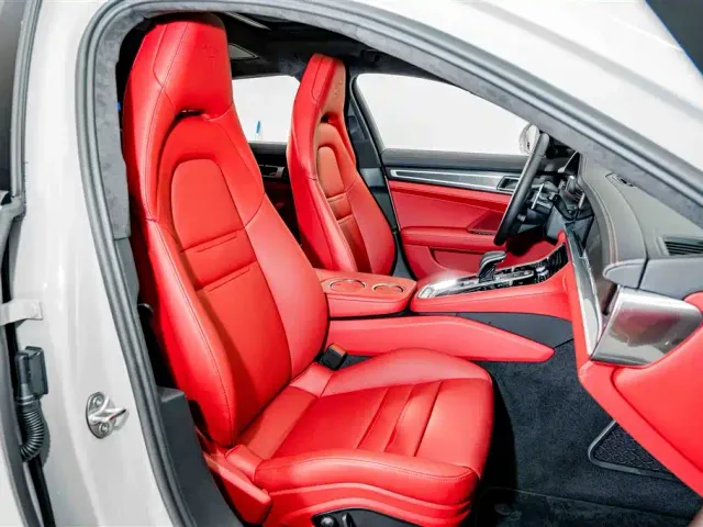 Porsche Panamera — Фото автомобиля 21