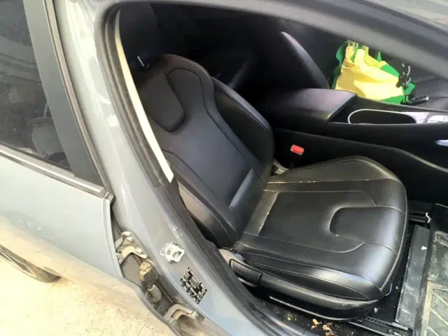 Hyundai Elantra — Фото автомобиля 24