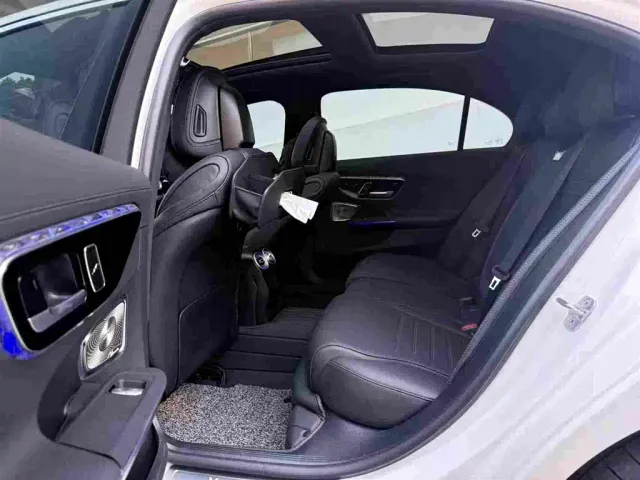 Mercedes-Benz C-Class — Фото автомобиля 5