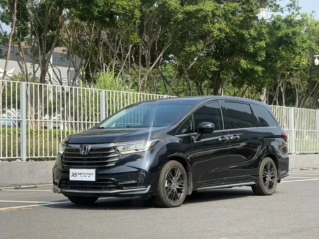 Фотография автомобиля — Honda Odyssey