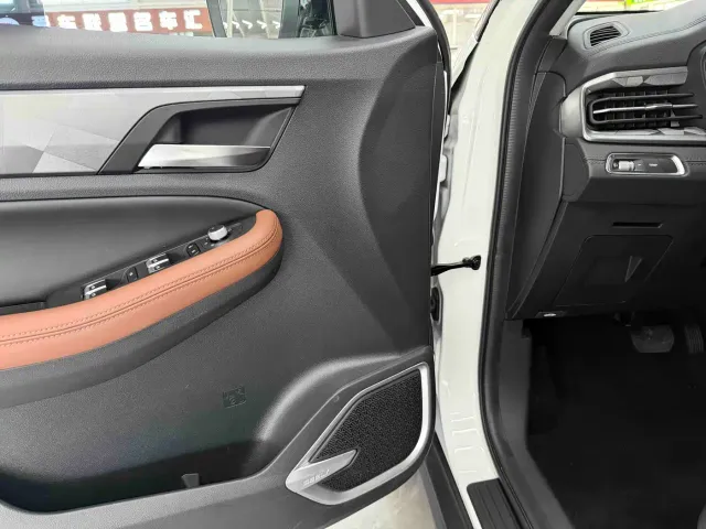 Geely Vision X6 — Фото автомобиля 9