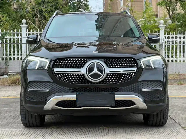 Mercedes-Benz GLE-Class — Фото автомобиля 2