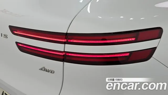 Genesis GV70 — Фото автомобиля 22
