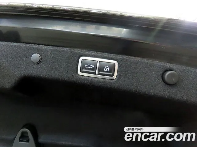 Hyundai Grandeur GN7 — Фото автомобиля 17