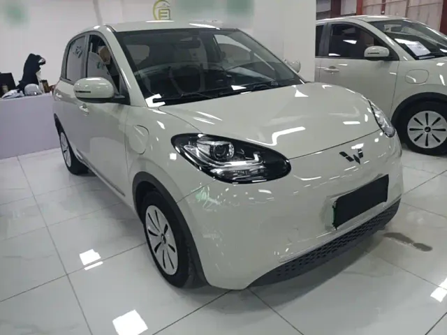 Wuling Bingo — Фото автомобиля 3
