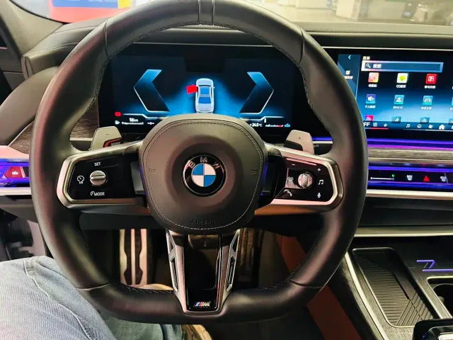 BMW 7 Series — Фото автомобиля 17