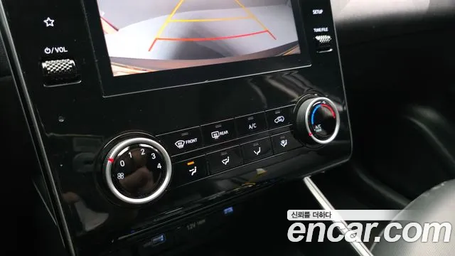 Hyundai Tucson Tucson (NX4) Дизель 2.0 2WD — Фото автомобиля 16