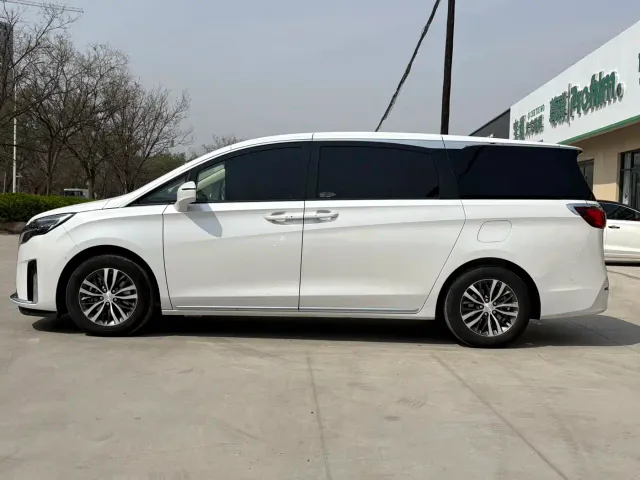 Buick Buick GL8 2023 ES Landmaster Exclusive — Фото автомобиля 10