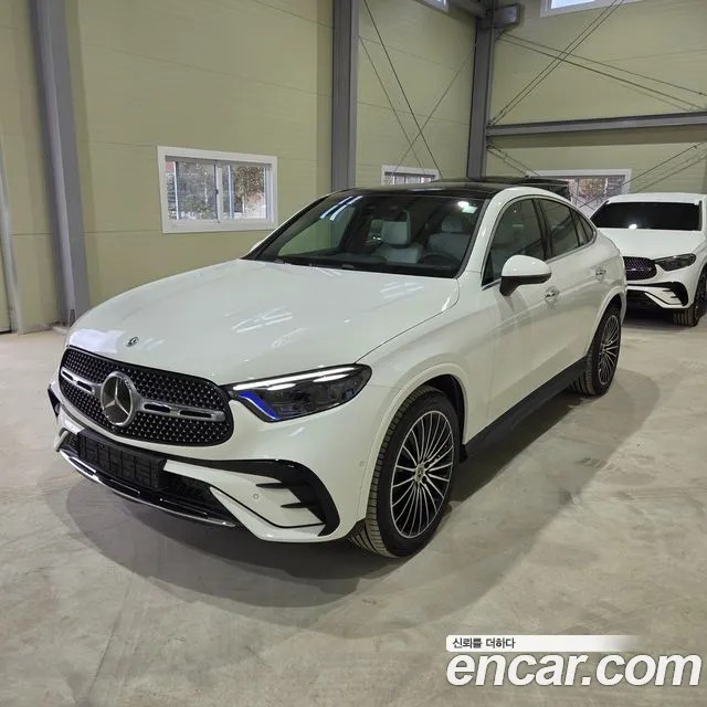 Фотография автомобиля — Mercedes-Benz GLC-Class