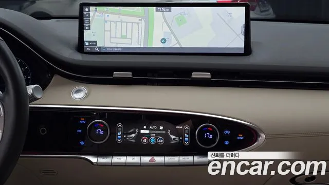 Genesis GV70 — Фото автомобиля 18