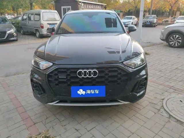 Audi Q5L — Фото автомобиля 2