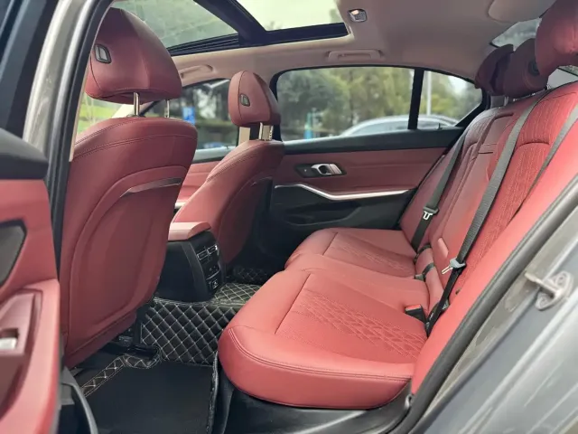 BMW 3 Series — Фото автомобиля 6
