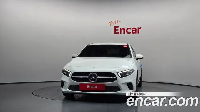 Mercedes-Benz A-Class — Фото автомобиля 3