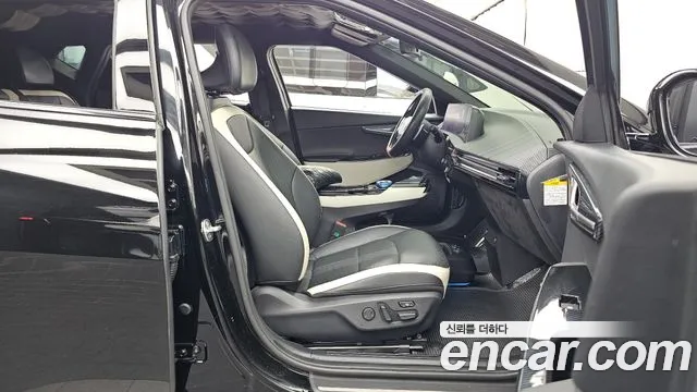 Kia EV6 — Фото автомобиля 11