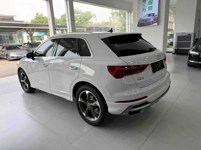 Audi Q3 — Фото автомобиля 9