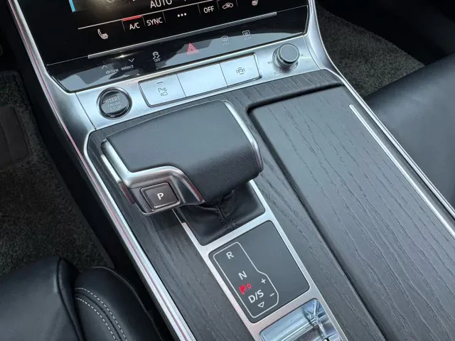 Audi A6L — Фото автомобиля 9