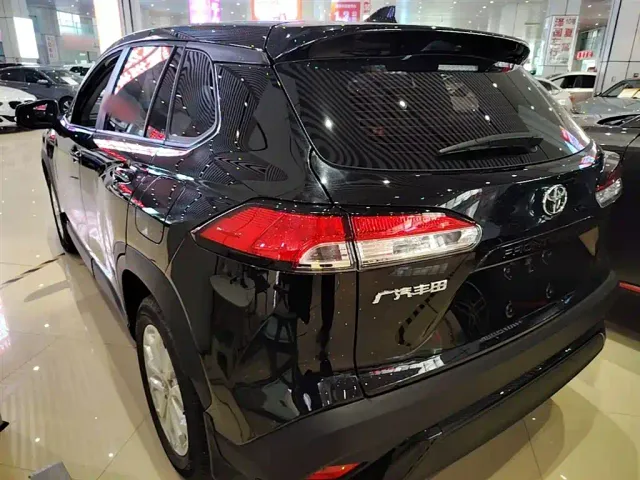 Toyota Frontlander — Фото автомобиля 4