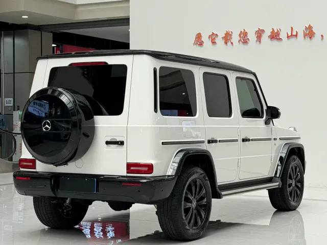 Mercedes-Benz G-Class — Фото автомобиля 9