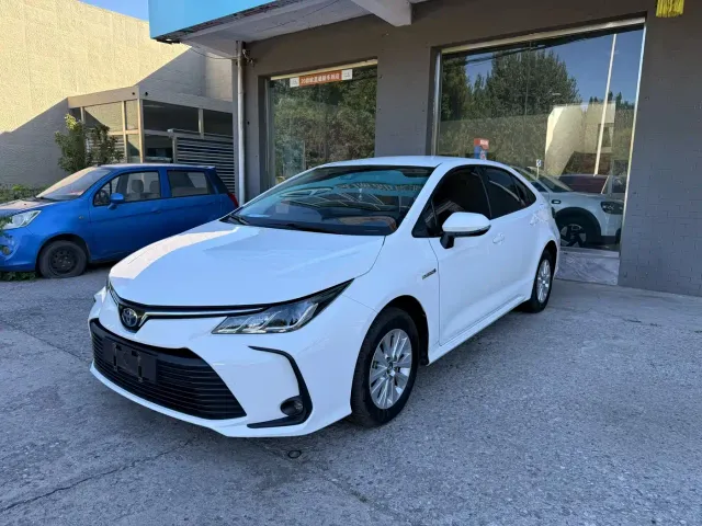 Toyota Corolla — Фото автомобиля 5