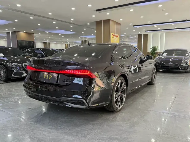 Audi A7L — Фото автомобиля 11