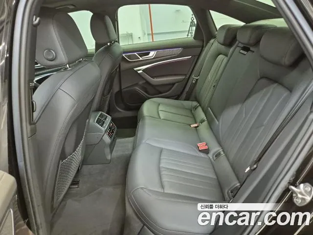 Audi A6 C8 — Фото автомобиля 12