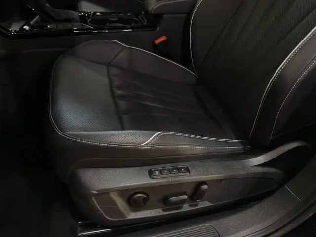 Volkswagen Passat — Фото автомобиля 20
