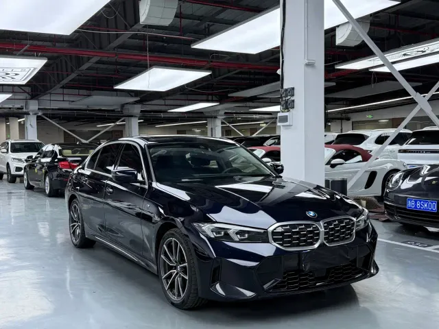 BMW 3 Series — Фото автомобиля 3