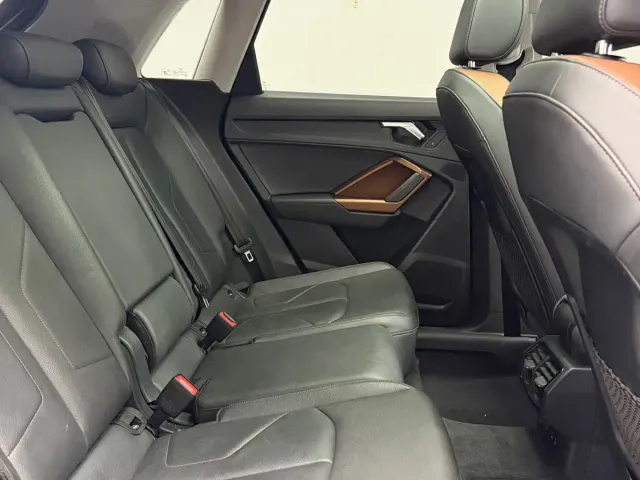 Audi Q3 — Фото автомобиля 15