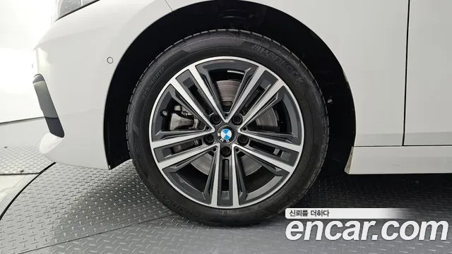 BMW 2 Series F44 — Фото автомобиля 5