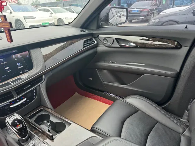 Cadillac CT6 — Фото автомобиля 11