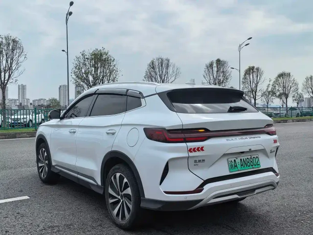 BYD Song PLUS — Фото автомобиля 12