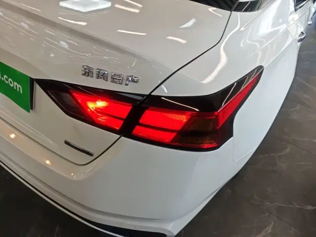 Nissan Teana — Фото автомобиля 7