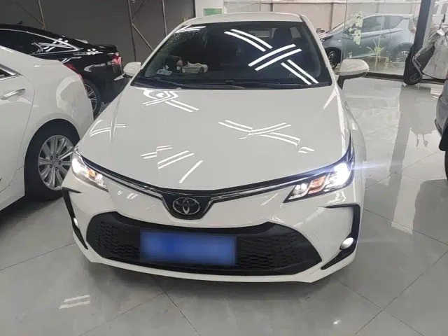 Toyota Corolla — Фото автомобиля 2