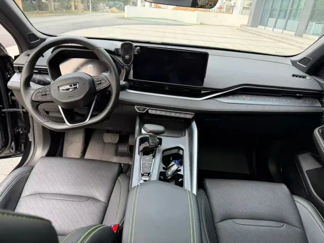 Geely Xingrui — Фото автомобиля 11