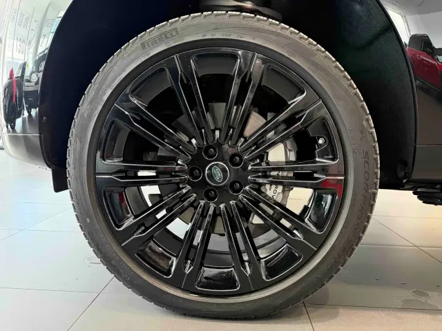 Land Rover Range Rover — Фото автомобиля 4