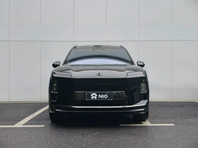 Nio ES8 — Фото автомобиля 2