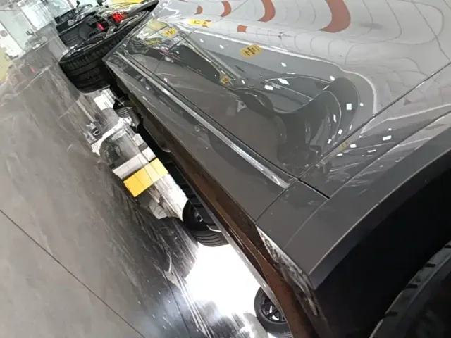 Li Auto Li Xiang L9 2022 Max — Фото автомобиля 20