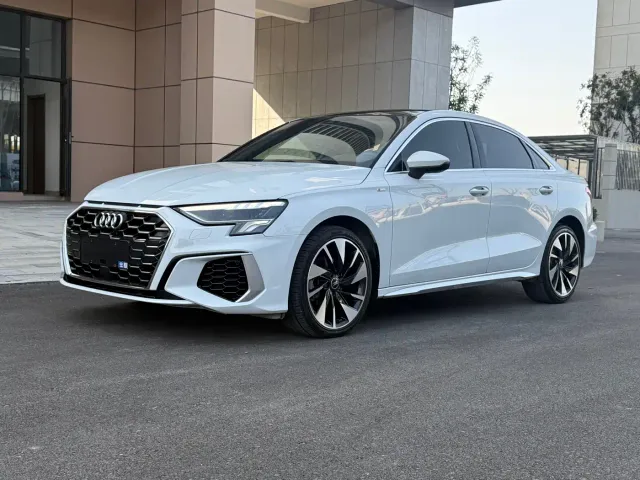 Фотография автомобиля — Audi A3
