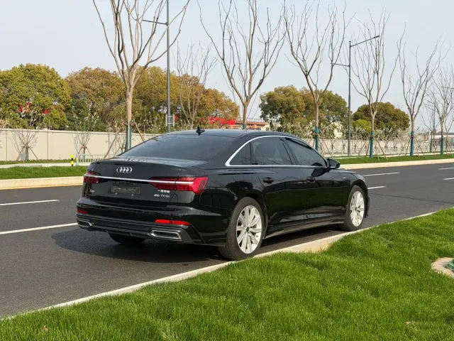 Audi A6L — Фото автомобиля 10