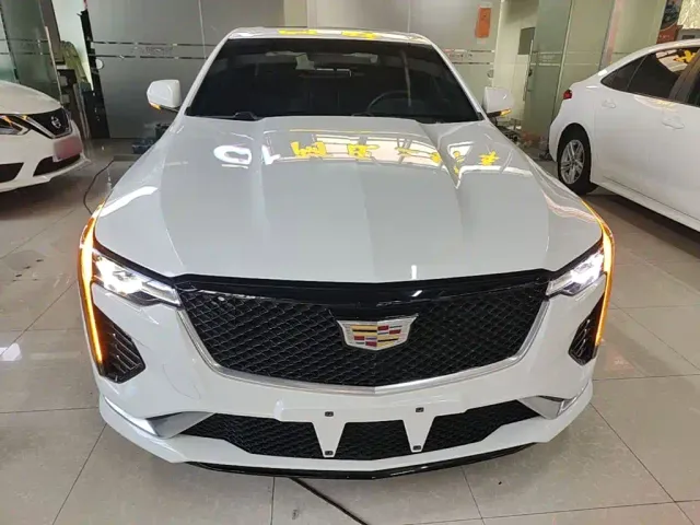 Cadillac CT4 — Фото автомобиля 2