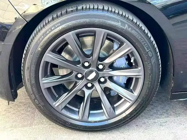 Cadillac CT5 — Фото автомобиля 3