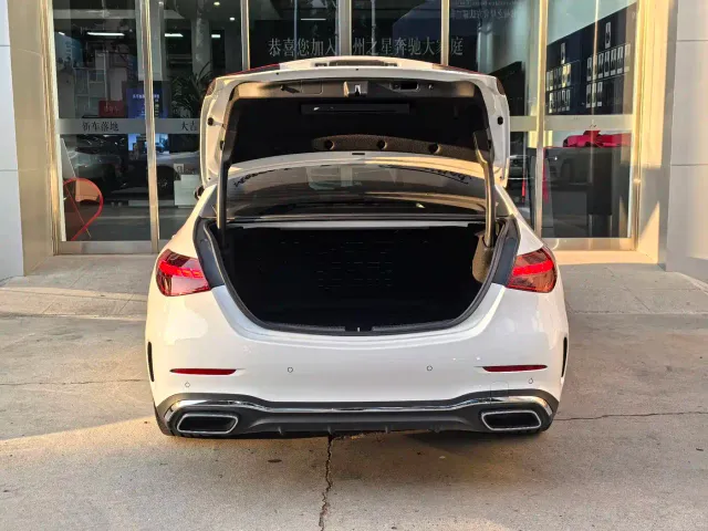 Mercedes-Benz C-Class — Фото автомобиля 14