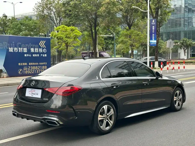 Mercedes-Benz C-Class — Фото автомобиля 4