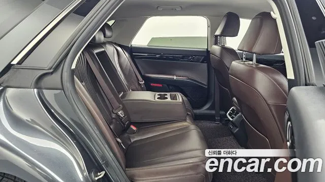 Hyundai Grandeur GN7 — Фото автомобиля 12