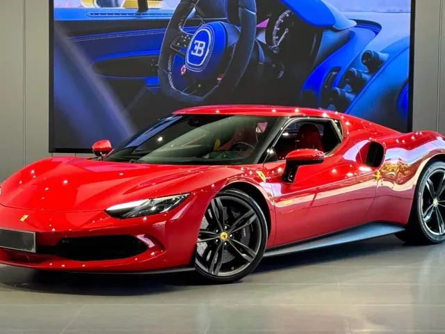 Фотография автомобиля — Ferrari 296
