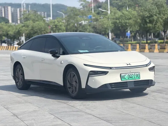 Xpeng P7+ — Фото автомобиля 3