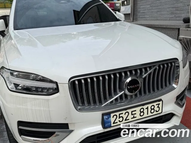 Фотография автомобиля — Volvo XC90 Generation 2