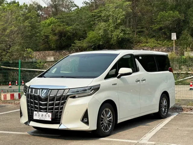 Toyota Alphard — Фото автомобиля 2