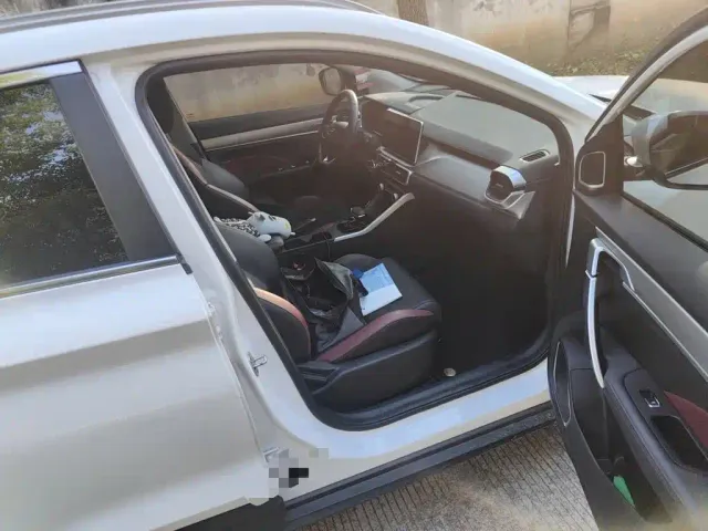 Geely Binyue — Фото автомобиля 19